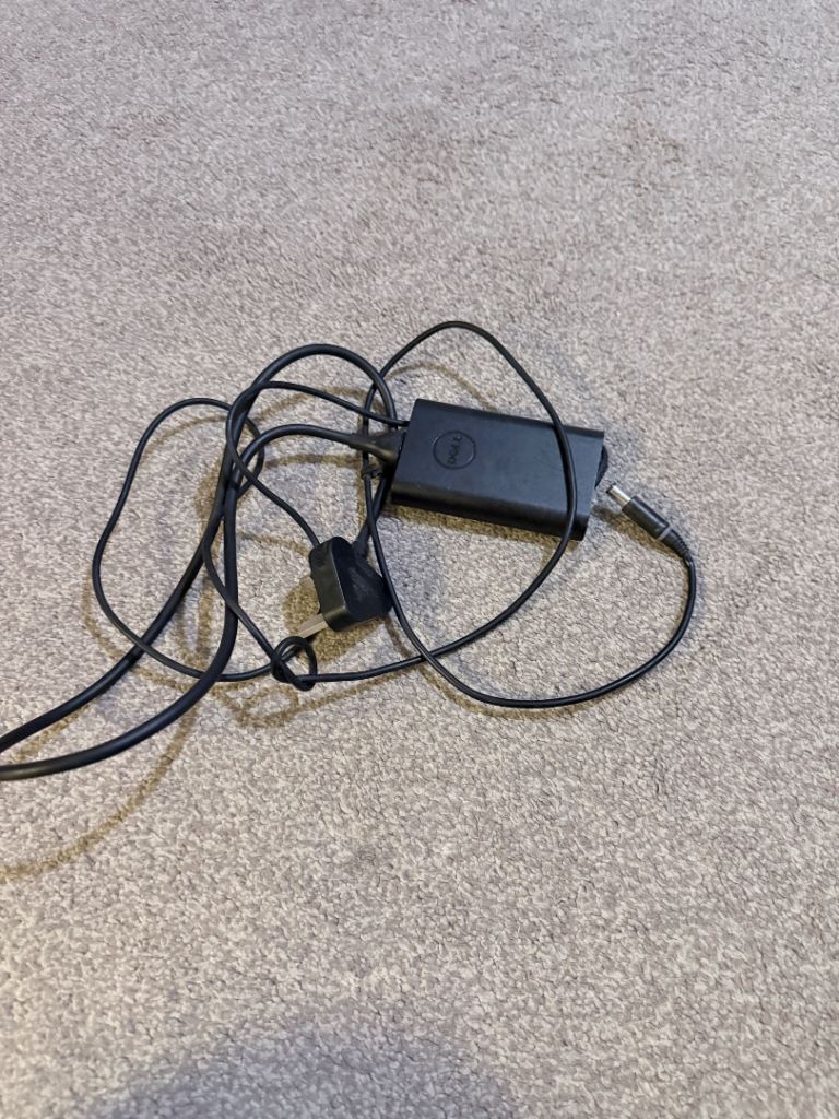 DELL 65W AC Adapter NSW26282 Power Pack