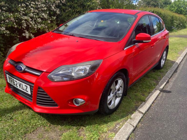 2013 Ford Focus 1.6 125 Zetec 5dr Powershift HATCHBACK Petrol Automatic