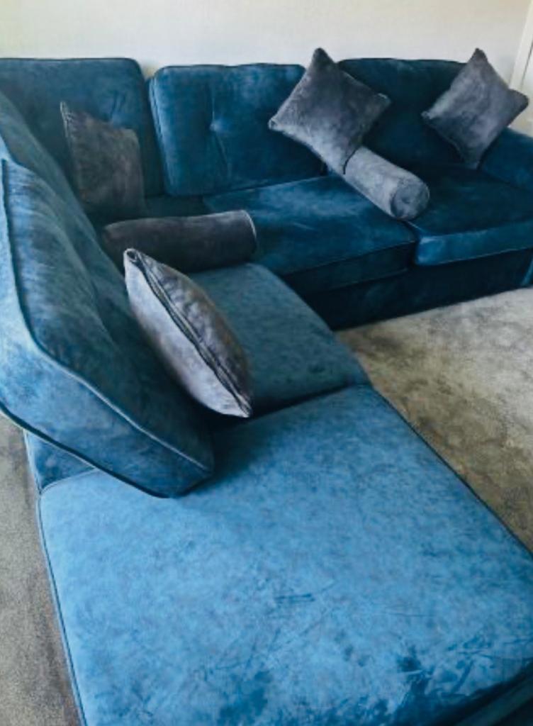 Good as new corner sofa and pouffe