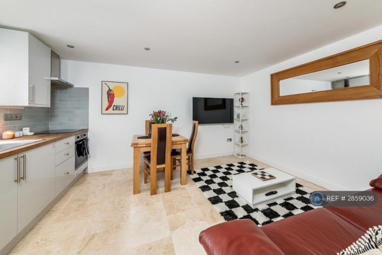 2 bedroom house in St Clements St, Oxford, OX4 (2 bed) (#2859036)