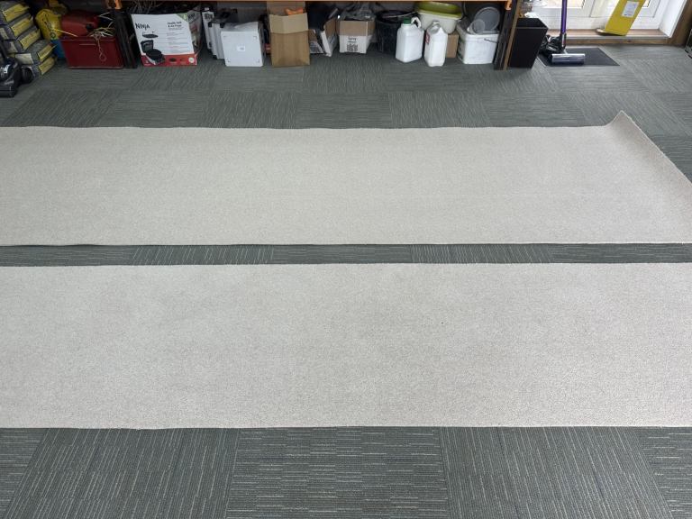 2 pieces wool carpet runners light beige fleck Brand New