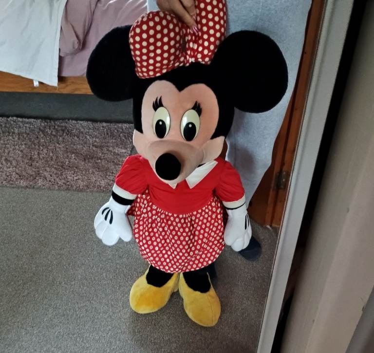 Excellent condition Disney Minnie mouse 