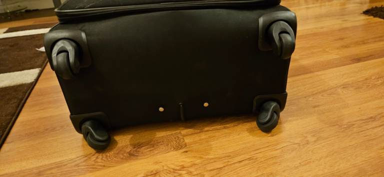 Large Trip Suitcase with extra small bag 