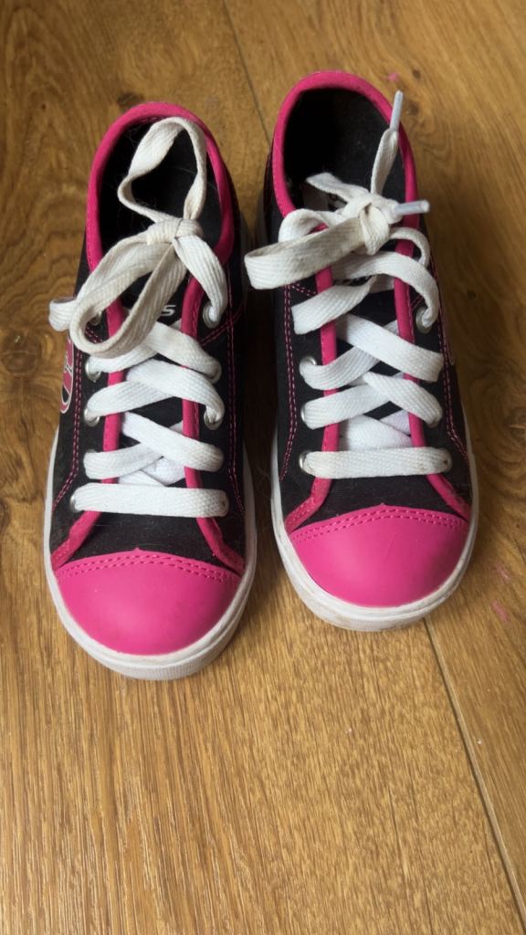Heelys size 11
