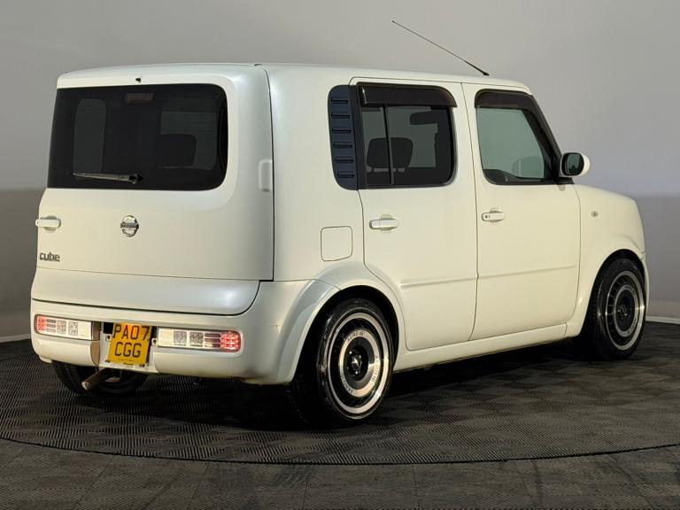 WHITE 2007 NISSAN CUBE 1.5 PETROL AUTOMATIC 5 DOOR HATCHBACK 1 PREVIOUS OWNER