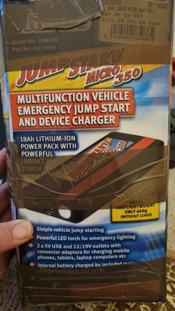 Jump starter 