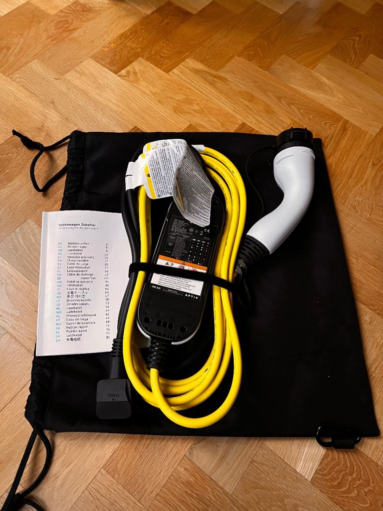 VW ID.3 portable charging cable (new)