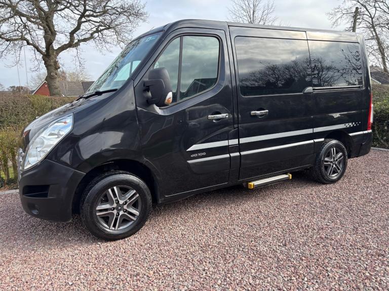 2013 Renault Master SL30dCi 100 Low Roof 6 Seater Combi MPV Diesel Manual