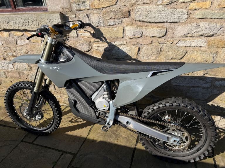 STARK VARG MX ELECTRIC MOTOCROSS 80HP Alpha generation 2 