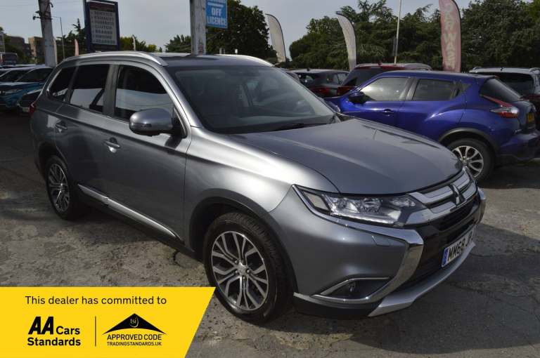 2018 Mitsubishi Outlander 2.2 DI-D 4 5dr 2018 Auto ONE OWNER SAT NAV SUNROOF  ESTATE Diesel Autom...