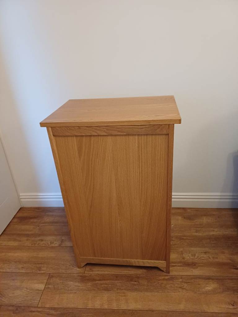 Oak side cabinet  with door