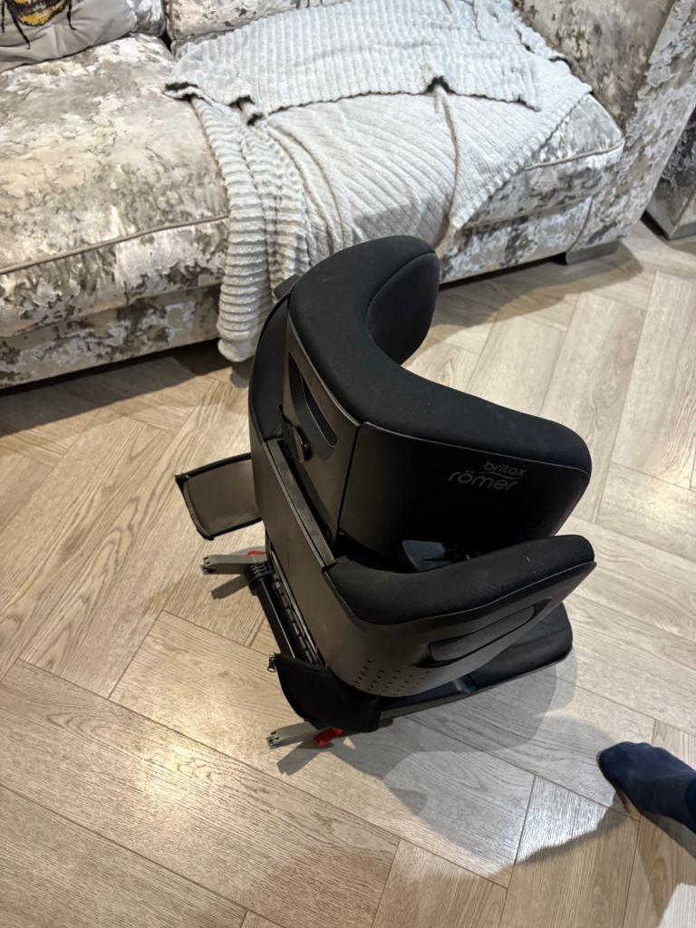Britax Römer Kidfix i-Size Car Seat - Cosmos Black