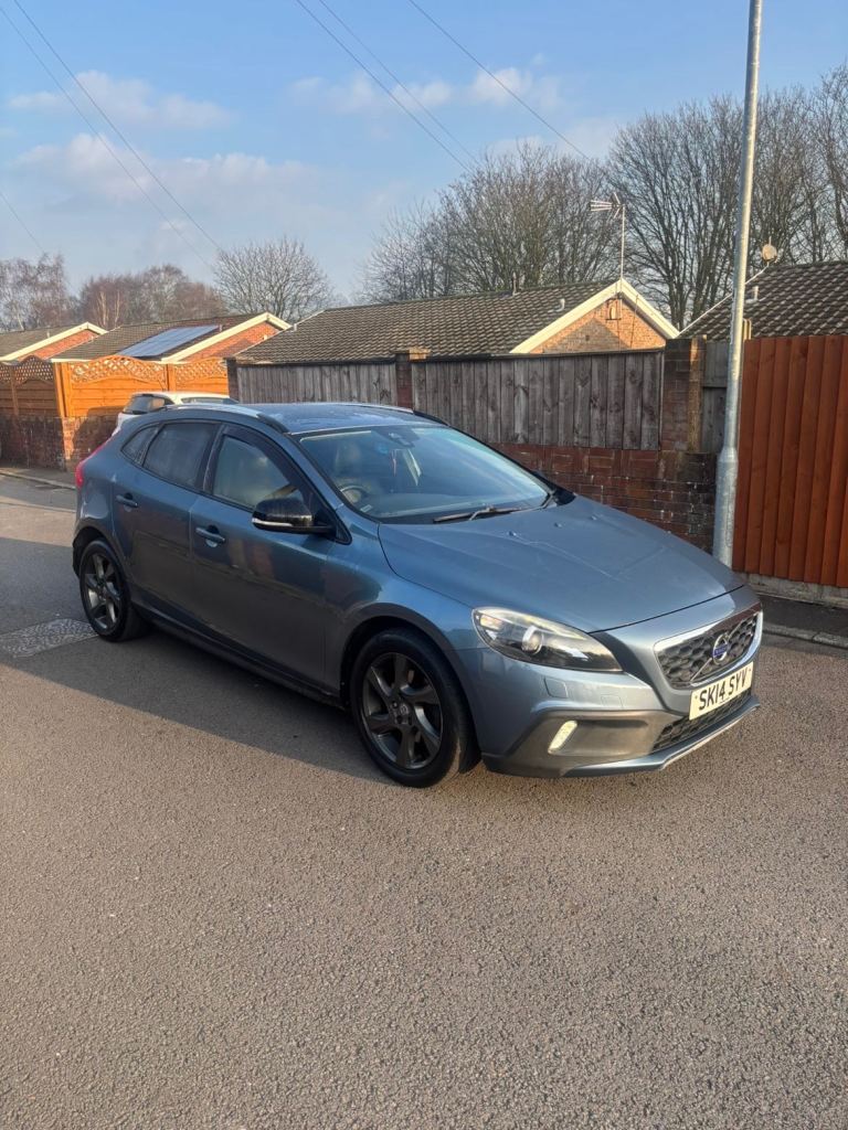 Volvo, V40, Hatchback, 2014, Semi-Auto, 1560 (cc), 5 doors