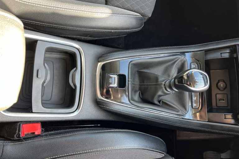 2021 Vauxhall Grandland X 1.2 Turbo SRi Nav 5dr HATCHBACK PETROL Manual