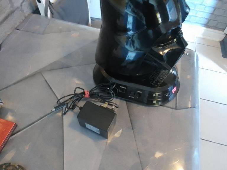 DARK VADER HEMLET RADIO CD PLAYER