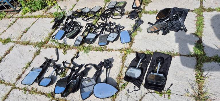 Towing mirrors for caravans.