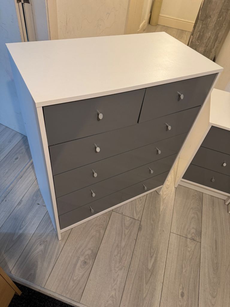 Chest of Drawers, Excellent condition 