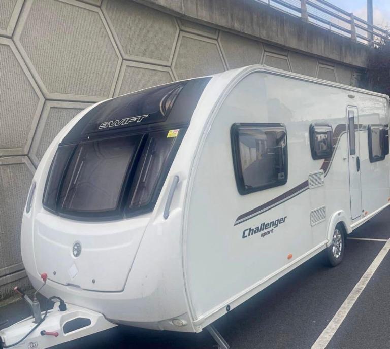 Swift challenger sport 586 caravan 