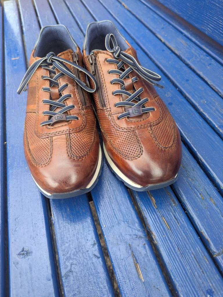 Mens Bugatti casual shoes size 8