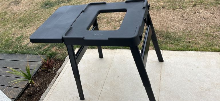 Ninja Outdoor stand