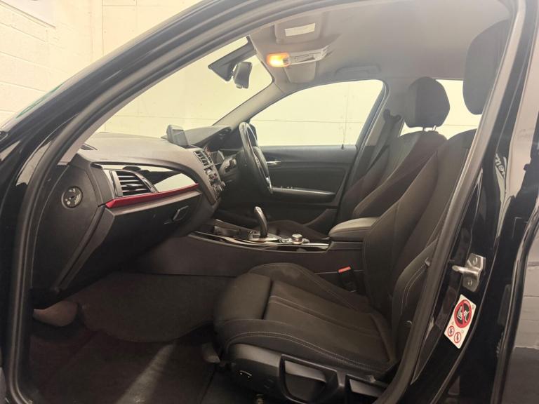 2015 BMW 1 Series 118i Sport 5dr Step Auto HATCHBACK PETROL Automatic