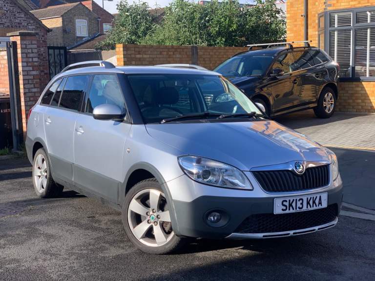 Skoda, FABIA, Estate, 2013, Manual, 1598 (cc), 5 doors