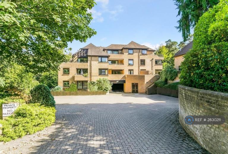 1 bedroom flat in Sandrock House, Tunbridge Wells, TN2 (1 bed) (#2830211)