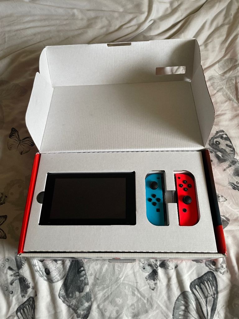 Nintendo Switch Console 32gb V2 (2019) Blue & Red Joy Cons