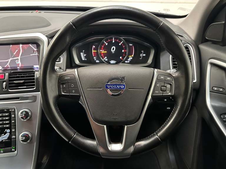 VOLVO XC60 2.0 SE Lux Nav D4 2017