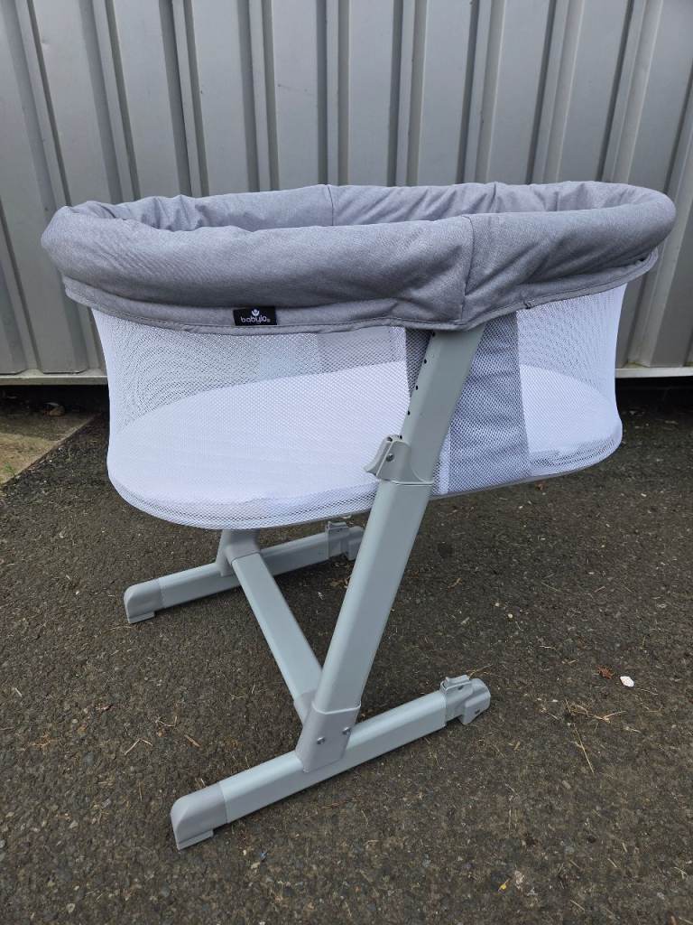 Babylo snug sleeper Crib - Grey, Good Condition