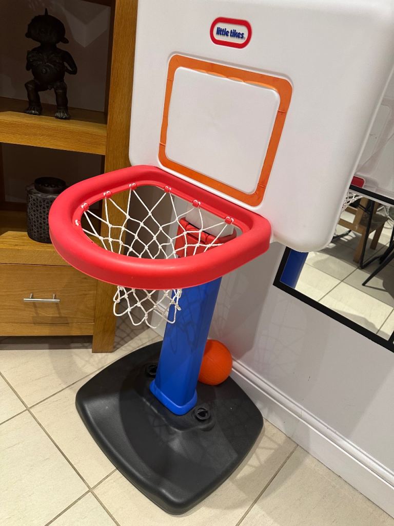 Little Tikes Play Basketball Hoop with Ball – Good Condition