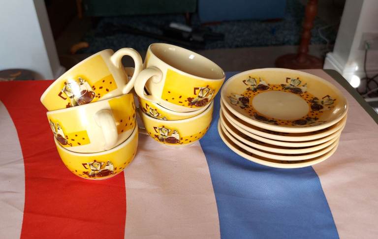 Vintage Yellow Ceramic Cups and Saucers Set