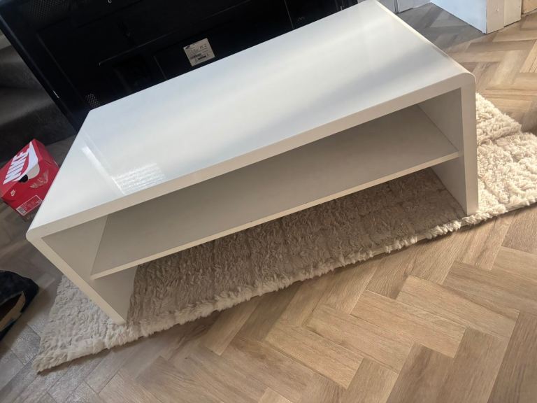 White TV Unit / Coffee Table with Shelf – Good Condition