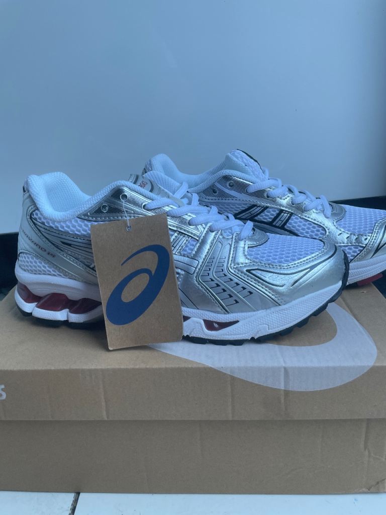 ASICS Gel-Kayano 14 Trainers – New Silver UK Size 7