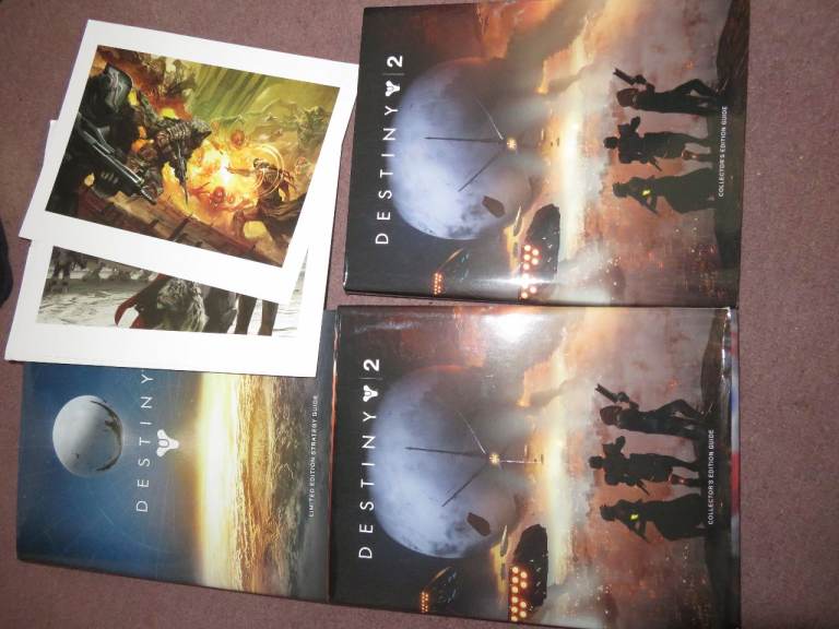 **JOB LOT** OF DESTINY AND 2X DESTINY 2 MANUAL'S FOR GAMES - GUIDES