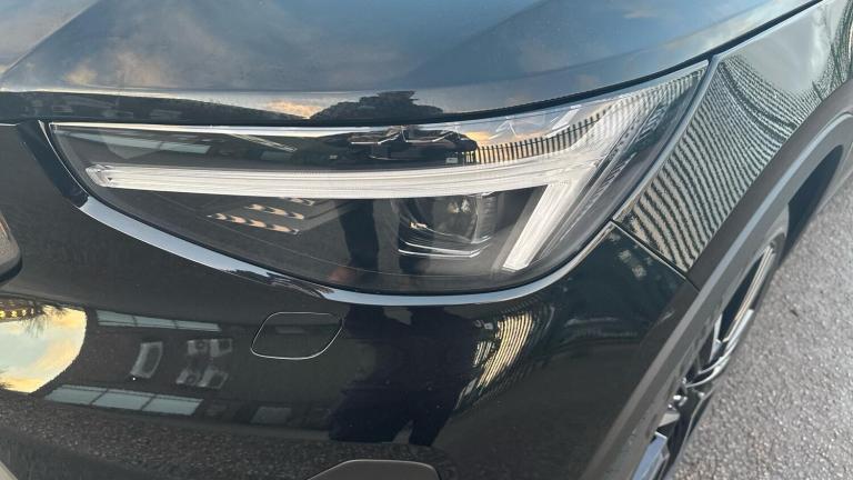  Volvo XC40 2.0 B4 MHEV Ultra Bright DCT Auto Euro 6 (s/s) 5dr Petrol/Electric Hybrid Automatic