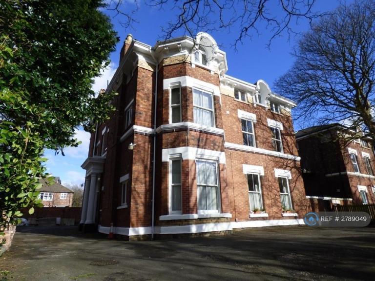 1 bedroom flat in Parkfield Road, Liverpool, L17 (1 bed) (#2789049)