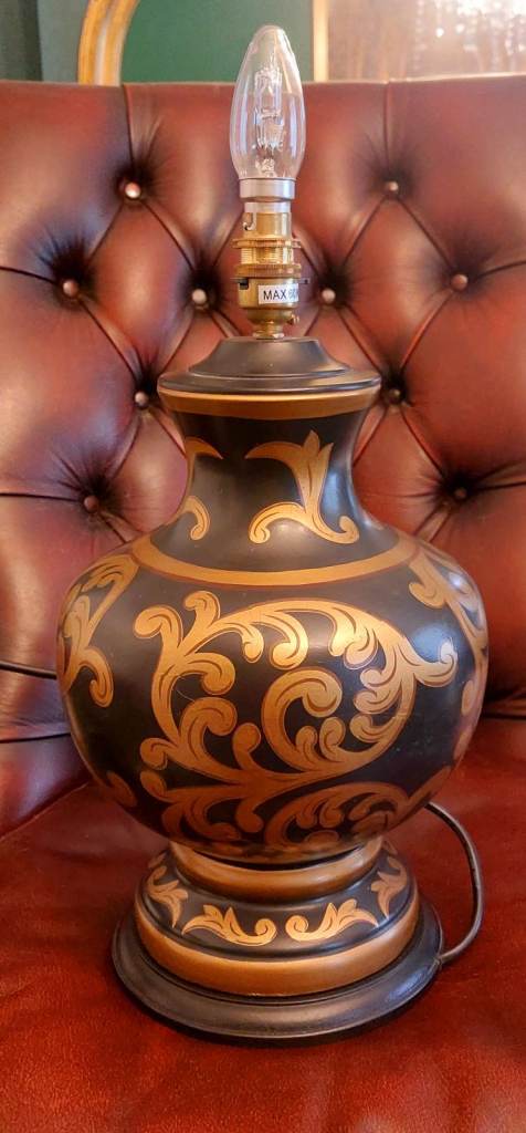 2 x STUNNING Black & Gold Decorative Porcelain Table Lamp