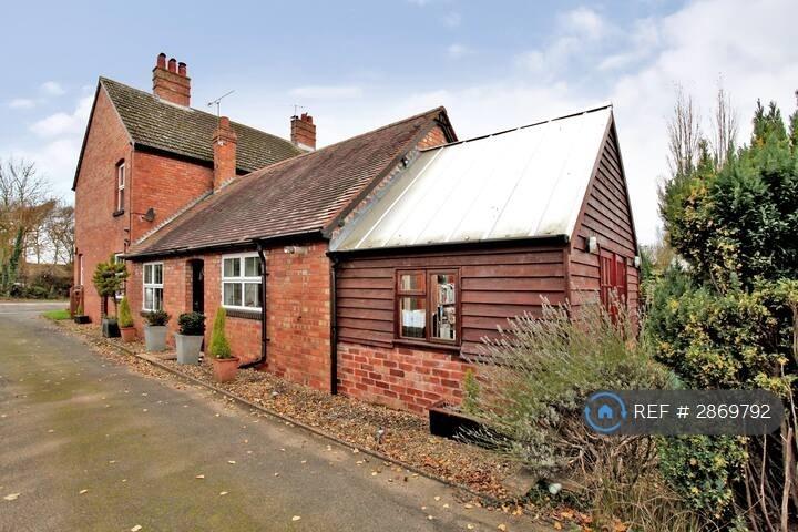 3 bedroom house in Crown East Lane, Worcester, WR2 (3 bed) (#2869792)