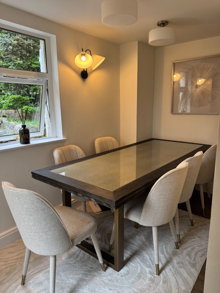 Richmond Interiors Dining Table 