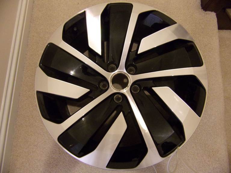 vw arteon r line alloy wheel montevideo 19"  3G8601025P