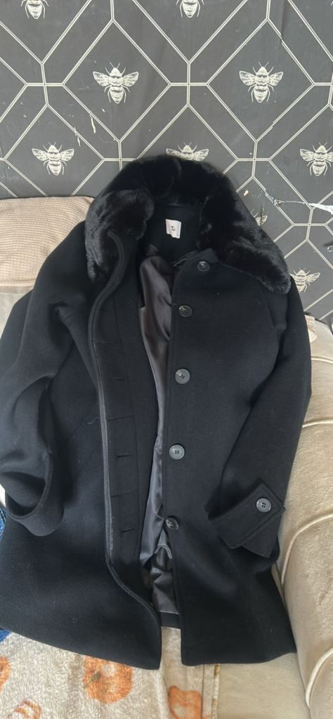 Tu Black Women's Coat with Faux Fur Collar – Size 12