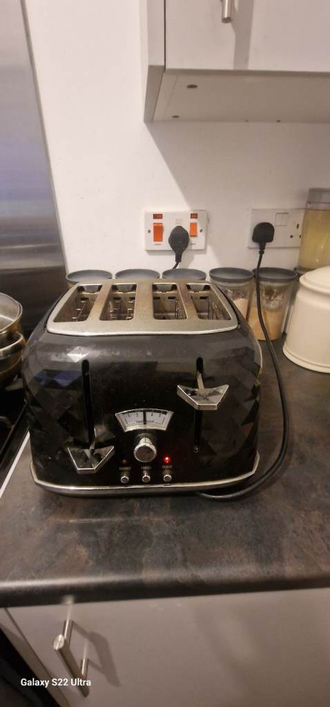 DeLonghi 4 sciler toaster 