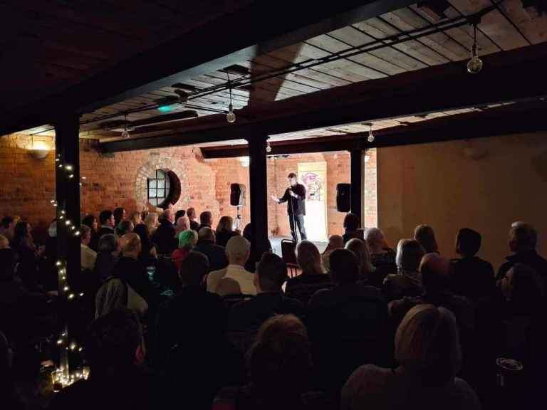 COMEDY NIGHT