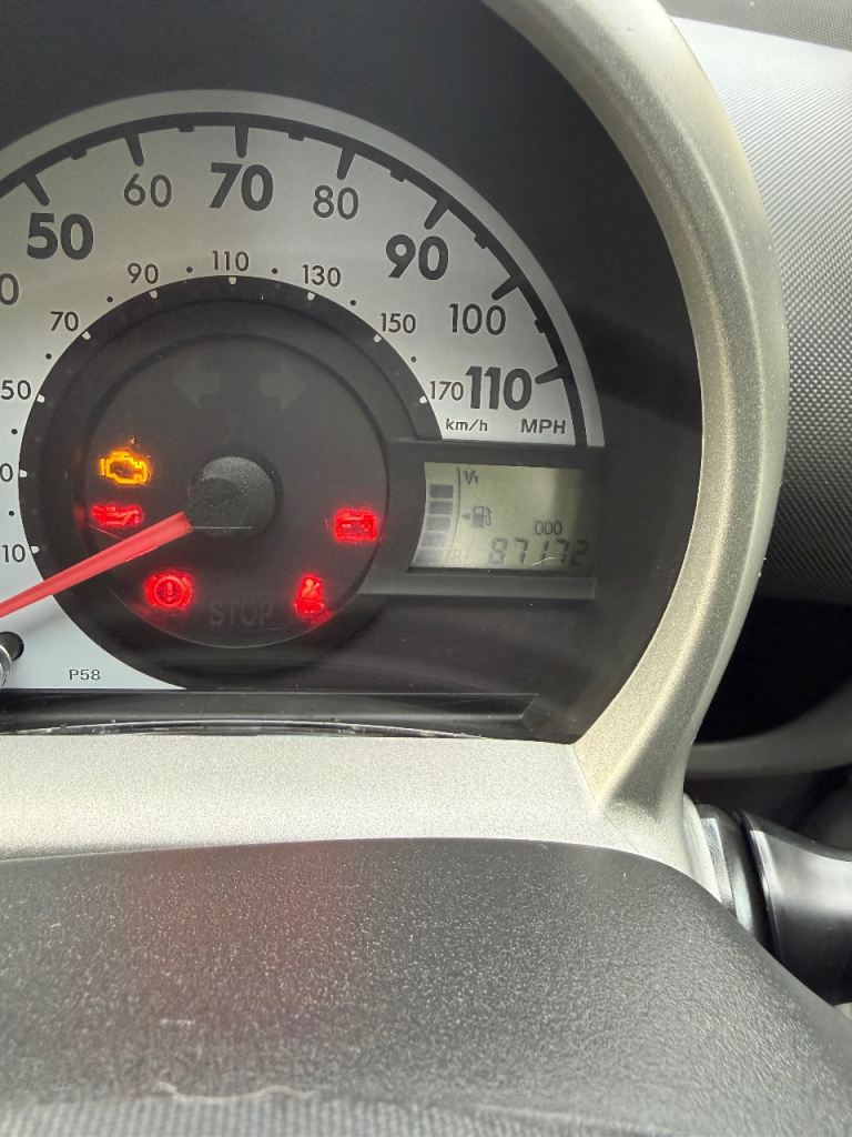 Citroen, C1, Hatchback, 2012, Manual, 998 (cc), 3 doors