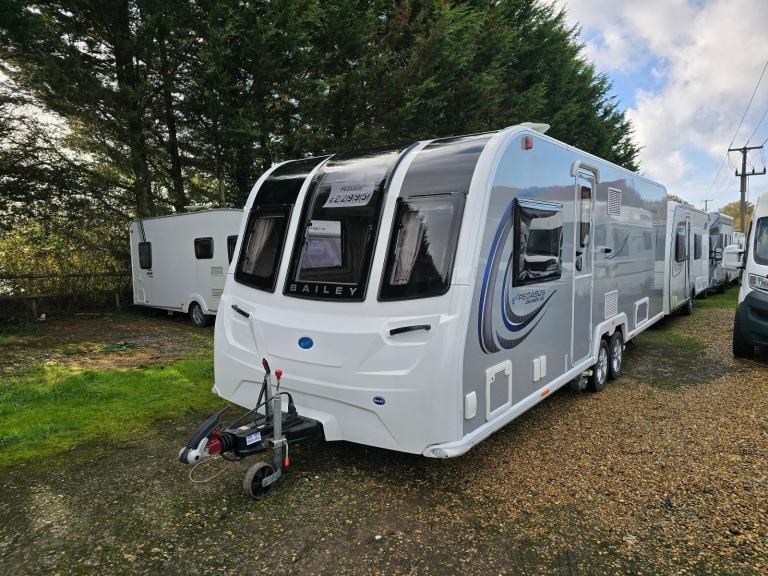 2023 Bailey Pegasus Bologna SE Fixed Island Bed E/W/R Caravan, T/M/Mover, Solar