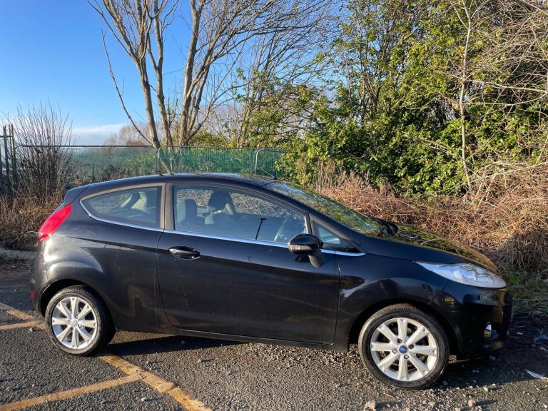 FORD FIESTA 1.4 ZETEC 11 REG BLACK 3 DOOR MOT MARCH 28TH 2026 SERVICE HISTORY LOW INSURANCE 