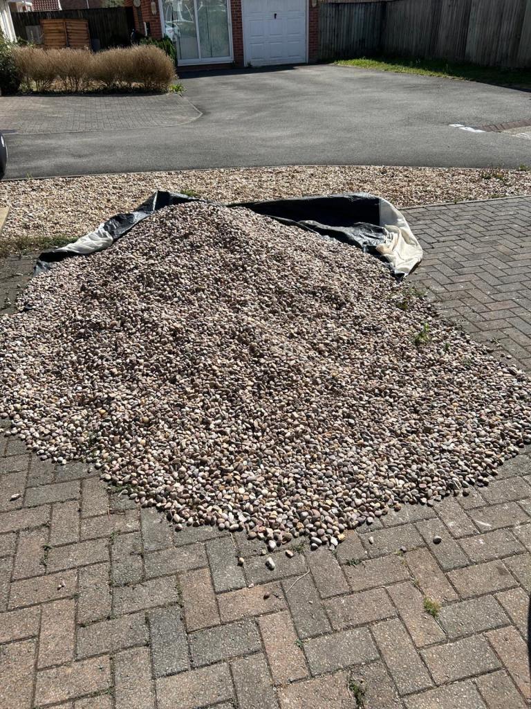 Approx 2 tonne 