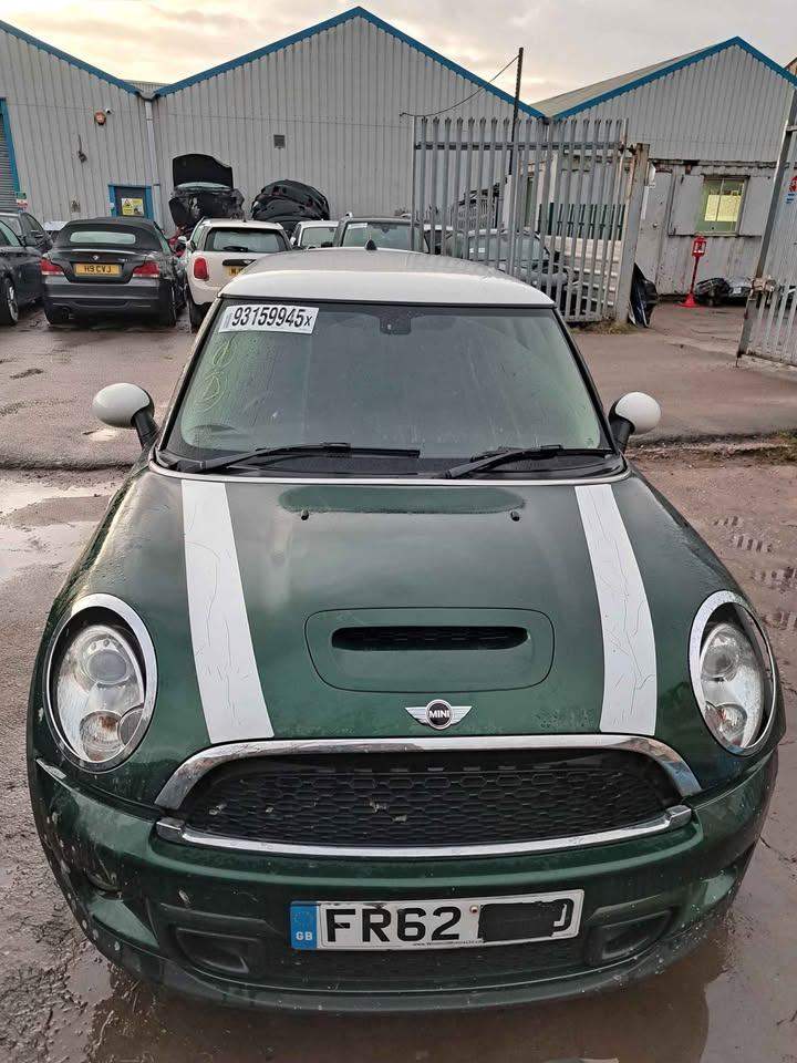 MINI COOPER SD 2.0D R56 BREAKING PARTS BONNET BUMPER LIGHT DOOR HEAD UNIT TAILGATE MIRROR INTERIOR
