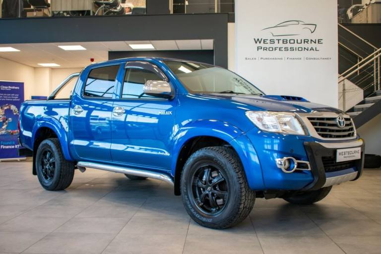 2015 Toyota Hilux Invincible X D/Cab Pick Up 3.0 D-4D 4WD 171 Auto PICK UP DIESEL Automatic